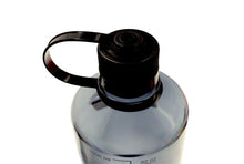 Load image into Gallery viewer, Top view of the black lid of the 32OZ Narrow mouth Nalgene bottle
