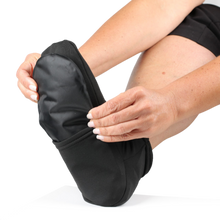 Load image into Gallery viewer, Cold & Hot Therapy Socks