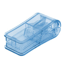 Charger l'image dans la galerie, close up view of the closed pill splitter