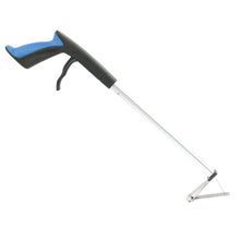 Charger l'image dans la galerie, Pistol Grip toe nail clipper out of the packaging