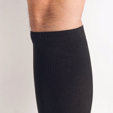 Charger l&#39;image dans la galerie, Men&#39;s Compression Trouser Socks 15-20 mm Hg, Black Top Band Photo
