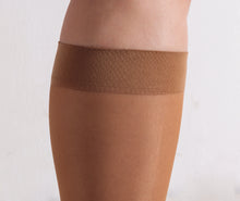 Load image into Gallery viewer, Women&#39;s Compression Knee Socks 15-20 mm Hg, Beige Knee Band Highlight Photo

