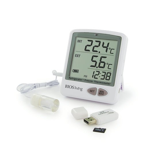 124SC Vaccine Data Logger and all its components